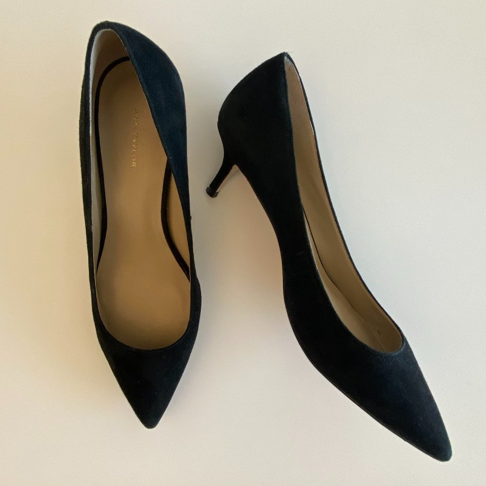 Ann Taylor Reese Suede Pumps Black Size 8.5